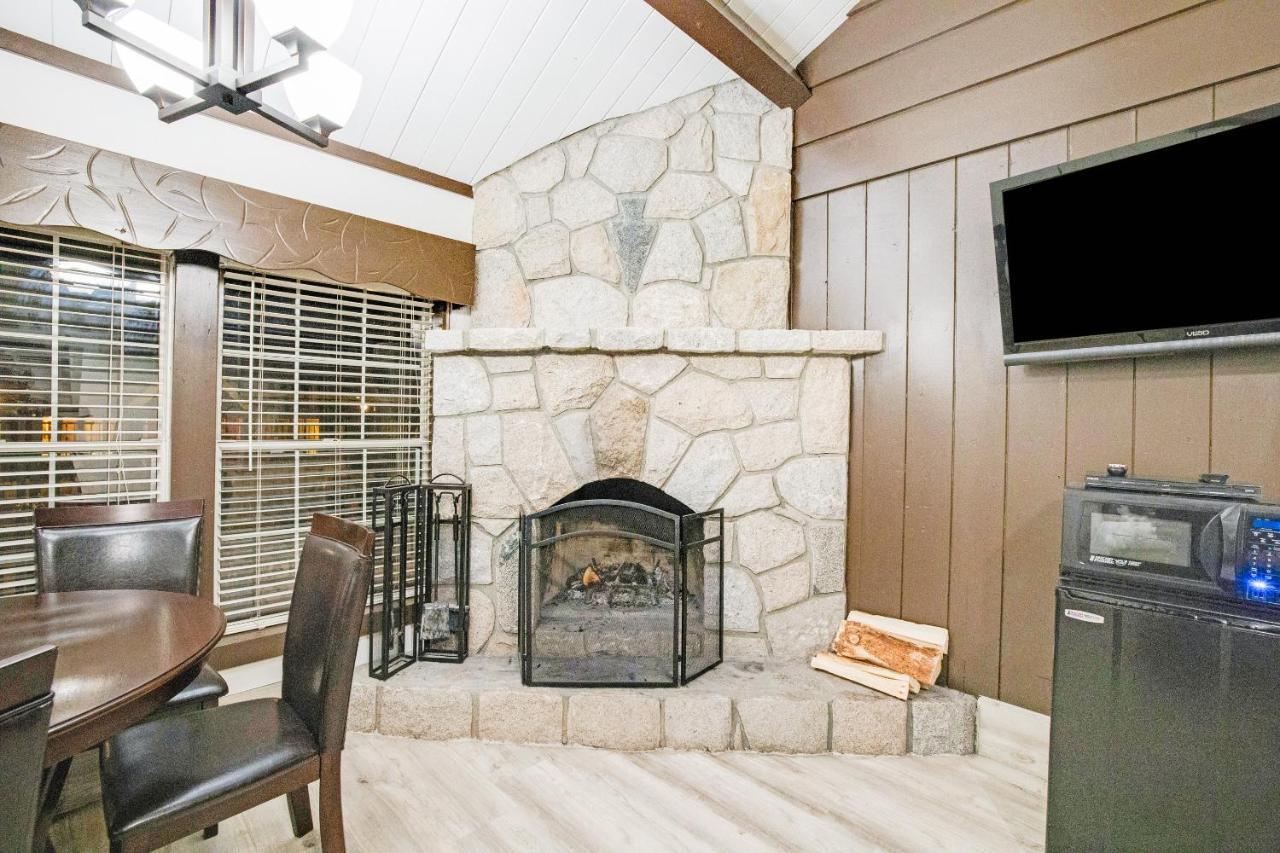 Arrowhead Tree Top Lodge Lake Arrowhead Exterior foto